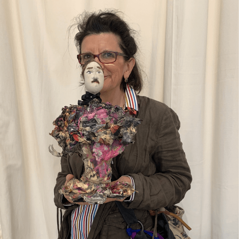You are currently viewing Rebecca Campeau, textile sculptor