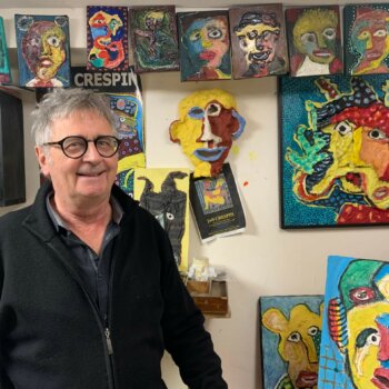 Ambiance carnavalesque avec le peintre Joël Crespin